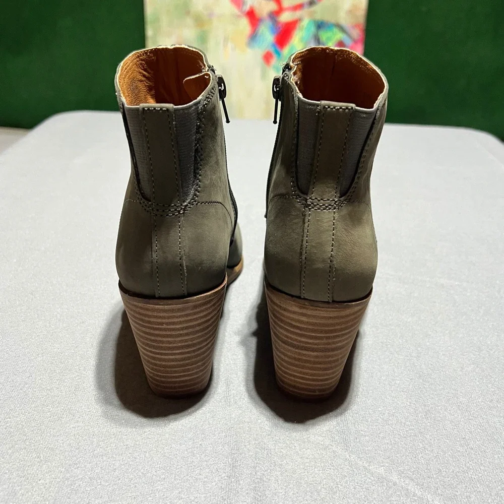 Lucky Brand Zanya Olive Leather Wedge Ankle Booties Grey Taupe Size 9.5 M
